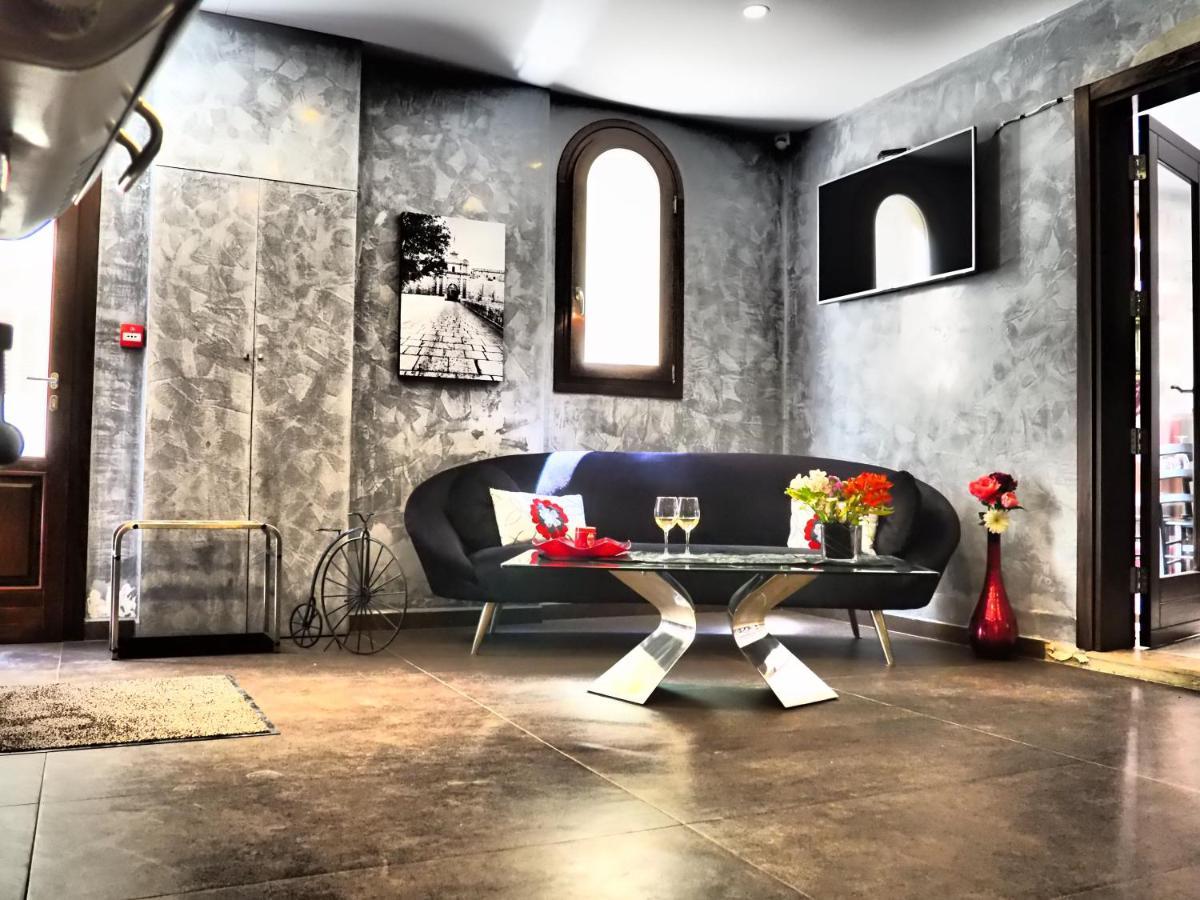 Adelphi Boutique Hotel Rabat Luaran gambar