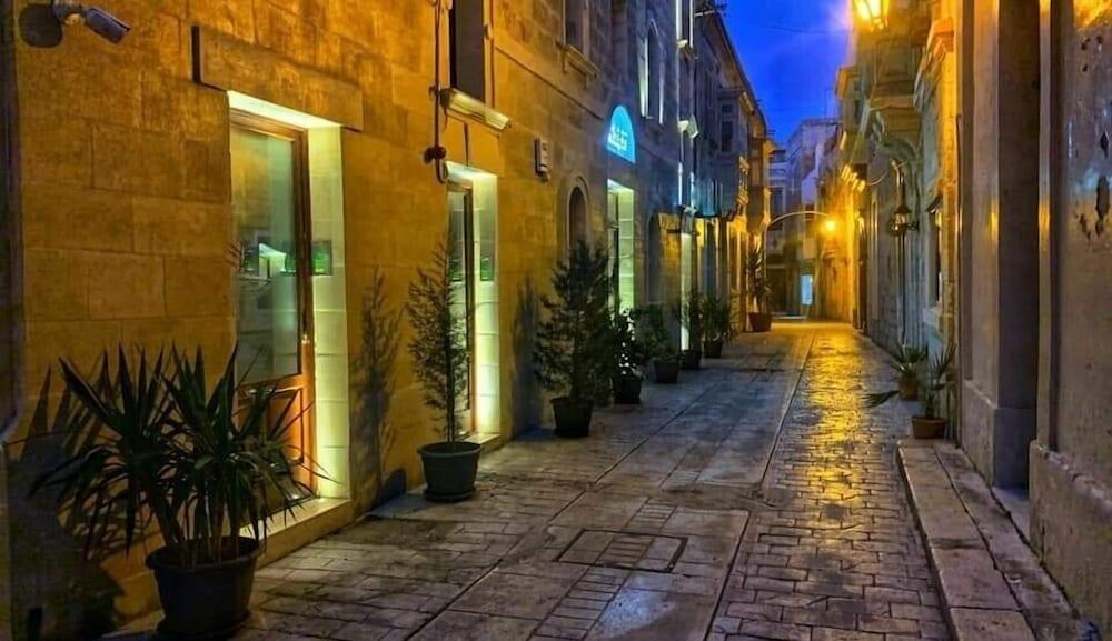 Adelphi Boutique Hotel Rabat Luaran gambar
